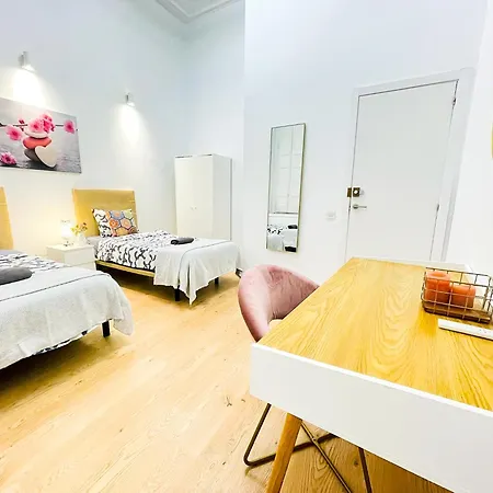 Rambla Comfort Hostel